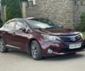 Червоний Тойота Авенсіс, об'ємом двигуна 2 л та пробігом 275 тис. км за 11500 $, фото 2 на Automoto.ua
