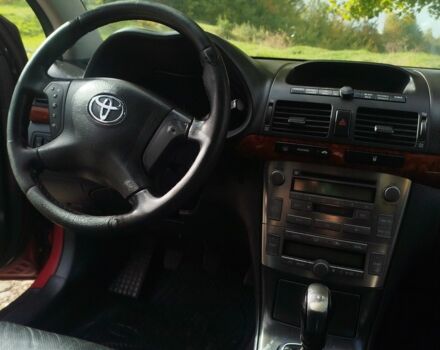 Красный Тойота Авенсис, объемом двигателя 0 л и пробегом 467 тыс. км за 4700 $, фото 5 на Automoto.ua