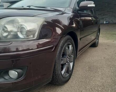 Червоний Тойота Авенсіс, об'ємом двигуна 2 л та пробігом 232 тис. км за 7300 $, фото 5 на Automoto.ua