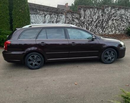 Червоний Тойота Авенсіс, об'ємом двигуна 2 л та пробігом 232 тис. км за 7300 $, фото 3 на Automoto.ua