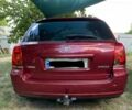 Красный Тойота Авенсис, объемом двигателя 2.2 л и пробегом 300 тыс. км за 4900 $, фото 1 на Automoto.ua