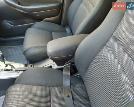 Красный Тойота Авенсис, объемом двигателя 1.8 л и пробегом 325 тыс. км за 6800 $, фото 8 на Automoto.ua