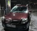 Красный Тойота Авенсис, объемом двигателя 2 л и пробегом 334 тыс. км за 6700 $, фото 1 на Automoto.ua