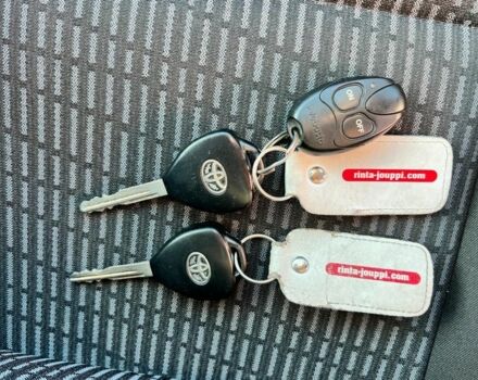 Красный Тойота Авенсис, объемом двигателя 2 л и пробегом 327 тыс. км за 8000 $, фото 10 на Automoto.ua