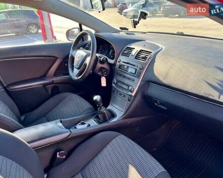 Красный Тойота Авенсис, объемом двигателя 2 л и пробегом 327 тыс. км за 8000 $, фото 10 на Automoto.ua