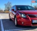 Красный Тойота Авенсис, объемом двигателя 2 л и пробегом 327 тыс. км за 8000 $, фото 1 на Automoto.ua