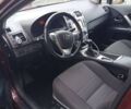 Красный Тойота Авенсис, объемом двигателя 1.99 л и пробегом 341 тыс. км за 10300 $, фото 1 на Automoto.ua
