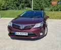 Красный Тойота Авенсис, объемом двигателя 2 л и пробегом 272 тыс. км за 10000 $, фото 1 на Automoto.ua