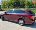 Красный Тойота Авенсис, объемом двигателя 2 л и пробегом 272 тыс. км за 10000 $, фото 7 на Automoto.ua