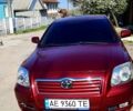 Красный Тойота Авенсис, объемом двигателя 2 л и пробегом 240 тыс. км за 5900 $, фото 1 на Automoto.ua