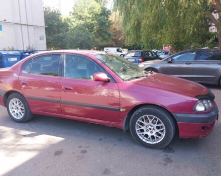 Червоний Тойота Авенсіс, об'ємом двигуна 2 л та пробігом 380 тис. км за 2800 $, фото 1 на Automoto.ua