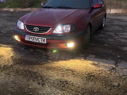 Тойота Авенсис 2000 в Кривом Роге на Automoto.ua Красный Тойота Авенсис, объемом двигателя 2 л и пробегом 330 тыс. км за 3900 $, фото 1 на Automoto.ua