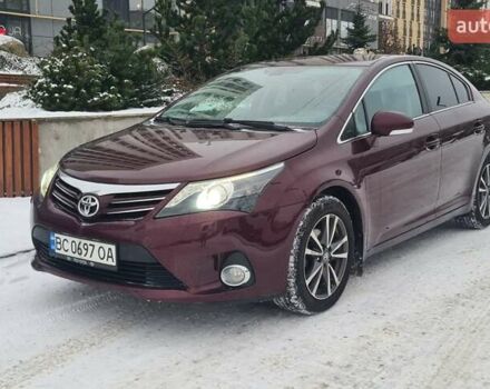 Червоний Тойота Авенсіс, об'ємом двигуна 2 л та пробігом 134 тис. км за 12000 $, фото 1 на Automoto.ua