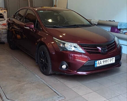 Червоний Тойота Авенсіс, об'ємом двигуна 1.99 л та пробігом 254 тис. км за 9500 $, фото 1 на Automoto.ua