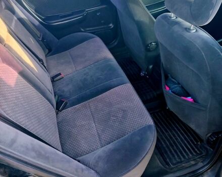 Тойота Авенсис, объемом двигателя 1.8 л и пробегом 370 тыс. км за 3499 $, фото 6 на Automoto.ua
