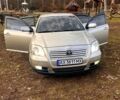 Тойота Авенсіс, об'ємом двигуна 2 л та пробігом 251 тис. км за 5700 $, фото 1 на Automoto.ua