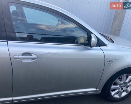 Тойота Авенсис, объемом двигателя 2.2 л и пробегом 225 тыс. км за 6600 $, фото 8 на Automoto.ua