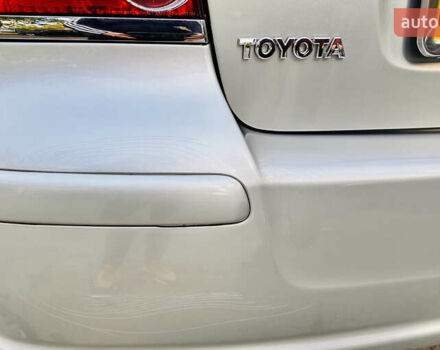 Тойота Авенсис, объемом двигателя 2 л и пробегом 71 тыс. км за 13500 $, фото 4 на Automoto.ua