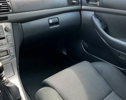 Тойота Авенсис, объемом двигателя 2.23 л и пробегом 270 тыс. км за 6800 $, фото 25 на Automoto.ua