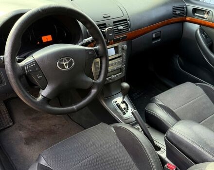 Тойота Авенсис, объемом двигателя 1.8 л и пробегом 248 тыс. км за 6950 $, фото 5 на Automoto.ua