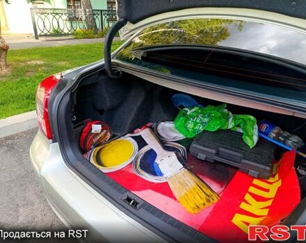 Тойота Авенсис, объемом двигателя 1.8 л и пробегом 200 тыс. км за 6600 $, фото 6 на Automoto.ua