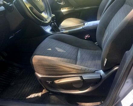 Тойота Авенсіс, об'ємом двигуна 1.8 л та пробігом 170 тис. км за 8800 $, фото 3 на Automoto.ua
