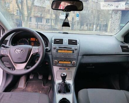 Тойота Авенсіс, об'ємом двигуна 1.8 л та пробігом 144 тис. км за 8300 $, фото 12 на Automoto.ua