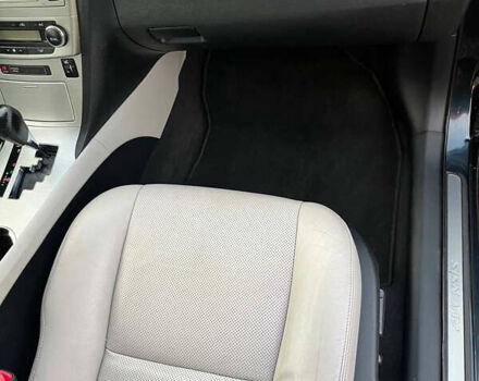 Тойота Авенсис, объемом двигателя 2.2 л и пробегом 300 тыс. км за 11500 $, фото 8 на Automoto.ua