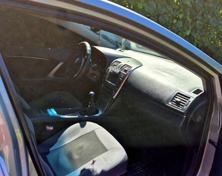 Тойота Авенсис, объемом двигателя 1.8 л и пробегом 130 тыс. км за 11000 $, фото 5 на Automoto.ua