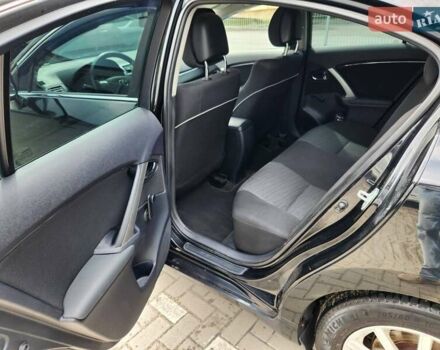Тойота Авенсис, объемом двигателя 1.8 л и пробегом 252 тыс. км за 10500 $, фото 18 на Automoto.ua