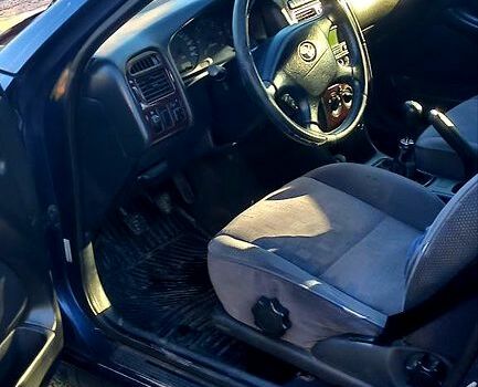 Тойота Авенсис, объемом двигателя 2 л и пробегом 327 тыс. км за 2700 $, фото 3 на Automoto.ua