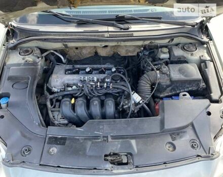 Тойота Авенсіс, об'ємом двигуна 0 л та пробігом 260 тис. км за 4999 $, фото 13 на Automoto.ua