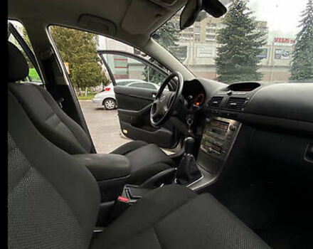 Тойота Авенсис, объемом двигателя 1.8 л и пробегом 245 тыс. км за 6200 $, фото 6 на Automoto.ua