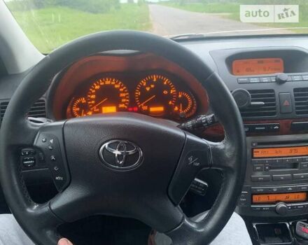 Тойота Авенсіс, об'ємом двигуна 2.2 л та пробігом 281 тис. км за 6100 $, фото 21 на Automoto.ua