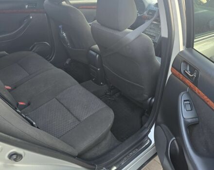 Тойота Авенсис, объемом двигателя 2.2 л и пробегом 300 тыс. км за 2900 $, фото 5 на Automoto.ua