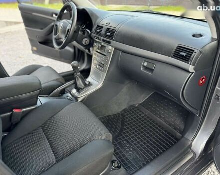 Тойота Авенсис, объемом двигателя 1.8 л и пробегом 219 тыс. км за 7000 $, фото 28 на Automoto.ua