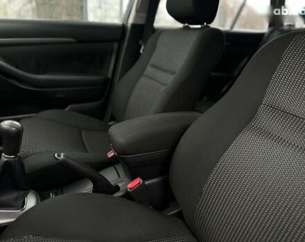 Тойота Авенсіс, об'ємом двигуна 1.8 л та пробігом 219 тис. км за 6700 $, фото 24 на Automoto.ua