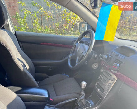 Тойота Авенсис, объемом двигателя 2.2 л и пробегом 350 тыс. км за 5900 $, фото 8 на Automoto.ua