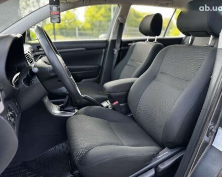 Тойота Авенсис, объемом двигателя 1.8 л и пробегом 219 тыс. км за 7000 $, фото 22 на Automoto.ua