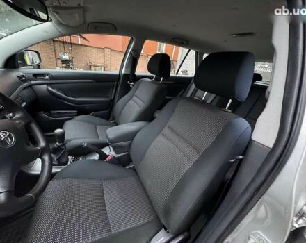 Тойота Авенсис, объемом двигателя 1.8 л и пробегом 229 тыс. км за 6500 $, фото 17 на Automoto.ua