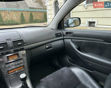 Тойота Авенсис, объемом двигателя 2.2 л и пробегом 320 тыс. км за 6200 $, фото 9 на Automoto.ua