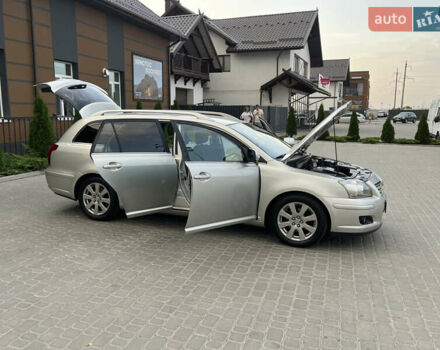 Тойота Авенсіс, об'ємом двигуна 1.8 л та пробігом 235 тис. км за 7899 $, фото 13 на Automoto.ua