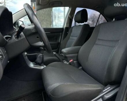 Тойота Авенсис, объемом двигателя 2 л и пробегом 264 тыс. км за 7500 $, фото 27 на Automoto.ua