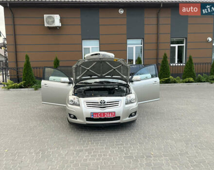 Тойота Авенсіс, об'ємом двигуна 1.8 л та пробігом 235 тис. км за 7899 $, фото 9 на Automoto.ua