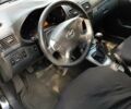 Тойота Авенсис, объемом двигателя 2.2 л и пробегом 264 тыс. км за 7800 $, фото 10 на Automoto.ua