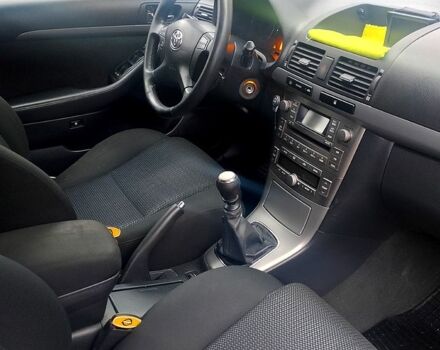 Тойота Авенсис, объемом двигателя 20 л и пробегом 300 тыс. км за 6500 $, фото 7 на Automoto.ua
