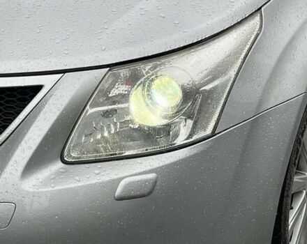 Тойота Авенсис, объемом двигателя 2.2 л и пробегом 210 тыс. км за 9200 $, фото 4 на Automoto.ua