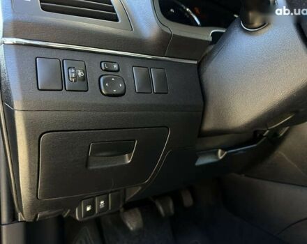 Тойота Авенсис, объемом двигателя 1.6 л и пробегом 272 тыс. км за 8500 $, фото 23 на Automoto.ua