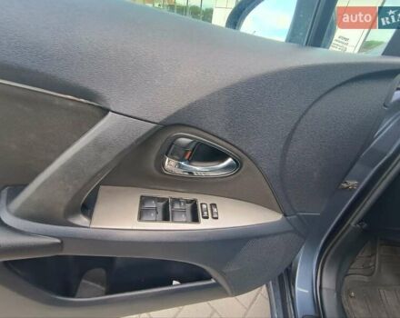 Тойота Авенсис, объемом двигателя 2.2 л и пробегом 230 тыс. км за 8500 $, фото 23 на Automoto.ua