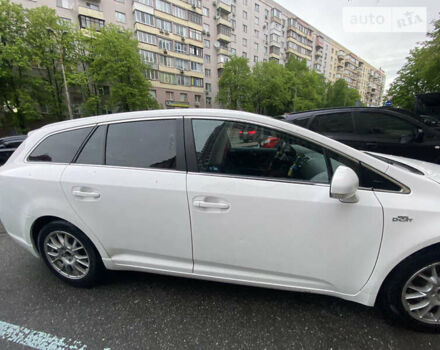 Тойота Авенсис, объемом двигателя 2.2 л и пробегом 267 тыс. км за 8500 $, фото 4 на Automoto.ua